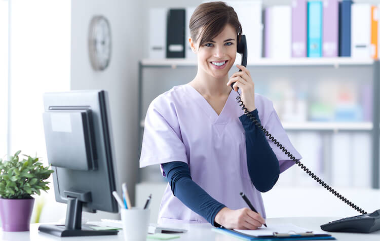 Become a Medical Administrative Assistant Online