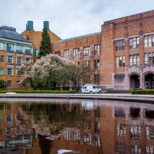 How to Get into University of Washington?